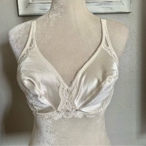 Cream Dior bra